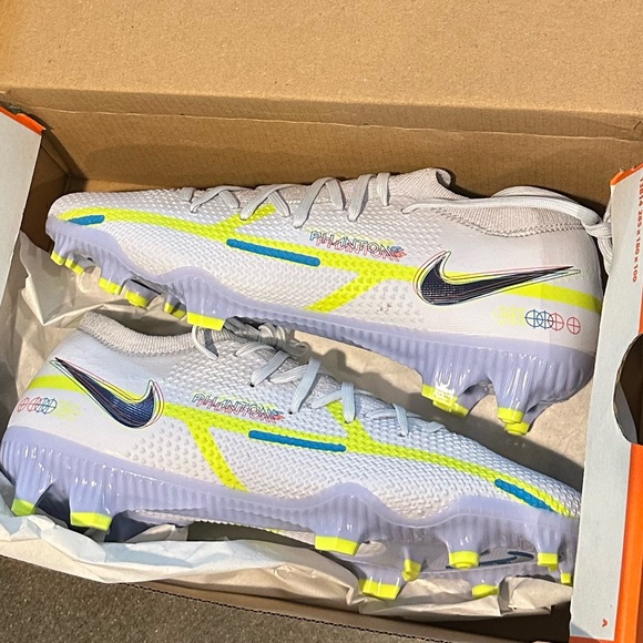 Nike Phantom GT2 Pro FG soccer cleats. Women’s sz 8 men’s size 6.5 - Picture 1 of 7
